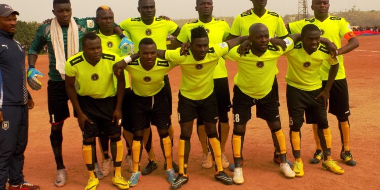 Joseph Ndoko critique les ballons Garman