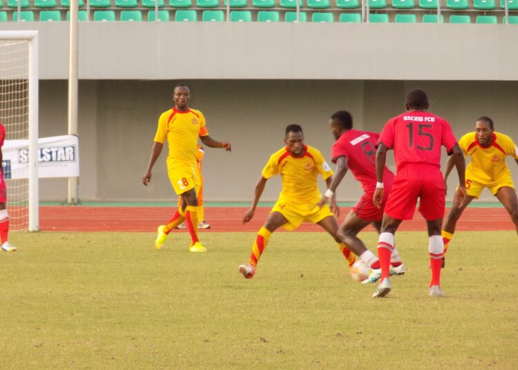 Unisport châtie Racing à domicile