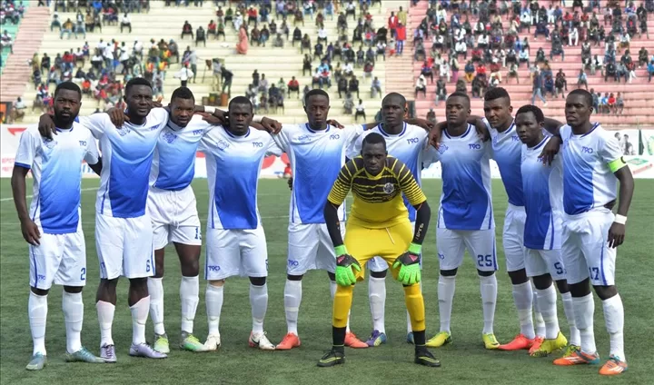 Apejes : Tombi et 6 autres joueurs envoyés au chômage