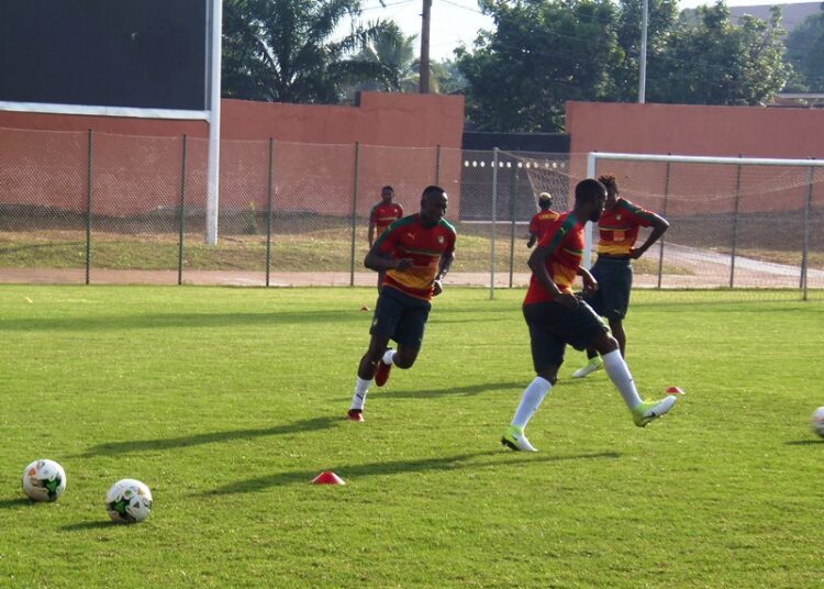 Lions Indomptables: Petits exercices d&rsquo;échauffement et de coordination (vidéo)