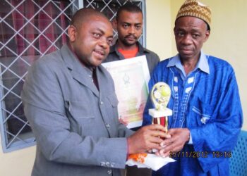 Zacharie Nkwo casse son micro