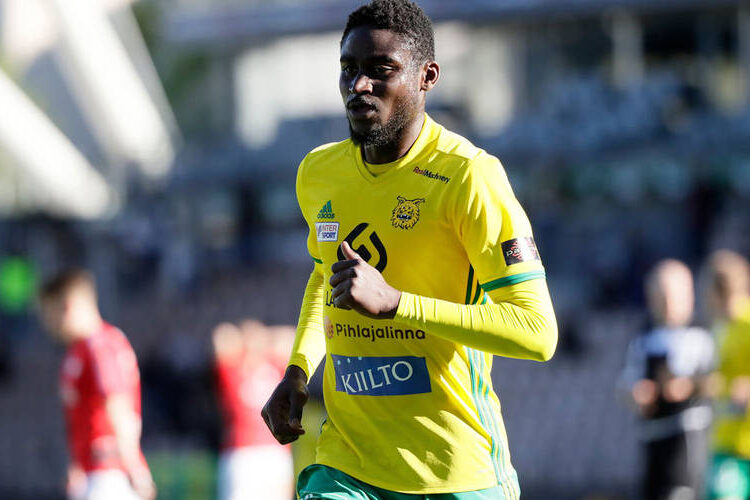 Finlande : Ngueukam marque, Etock et son club continuent de descendre