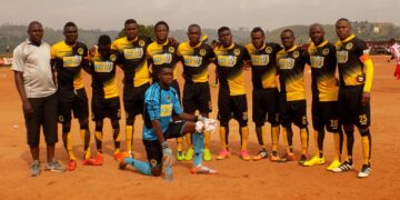 Aigle vole plus haut que Colombe