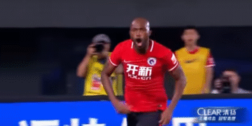 Chine: Premier match de Bekamenga et premier but