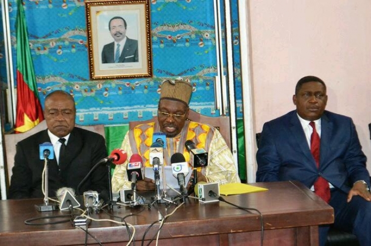 CAN2019: Tchiroma et Bidoung Mkpatt rendent hommage à Ahmad Ahmad