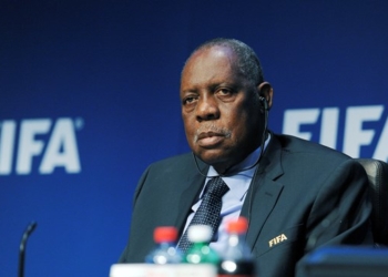Issa Hayatou sort de sa réserve et répond à Ahmad Ahmad