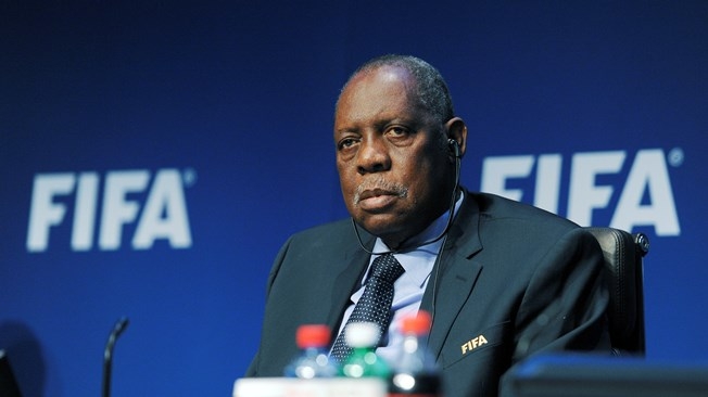Issa Hayatou sort de sa réserve et répond à Ahmad Ahmad