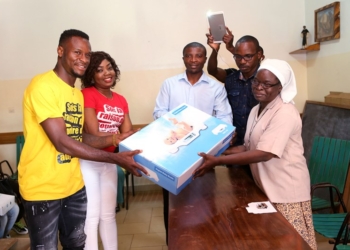 Humanitaire : Séverin Bikoko au chevet de nouveaux nés