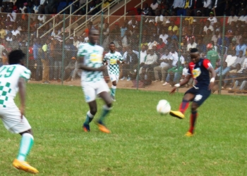 Elite One : Eding bat Coton et creuse l’écart