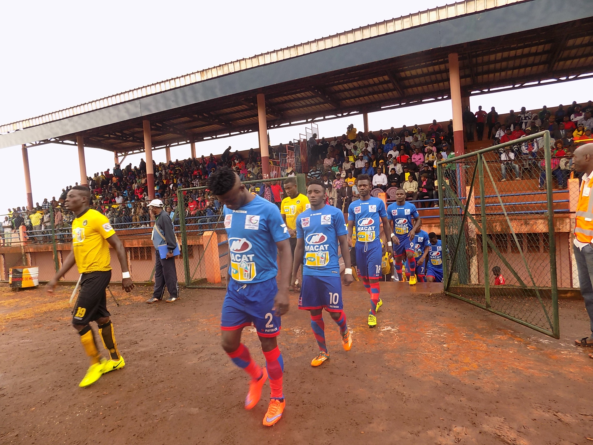 Bamboutos douche Aigle