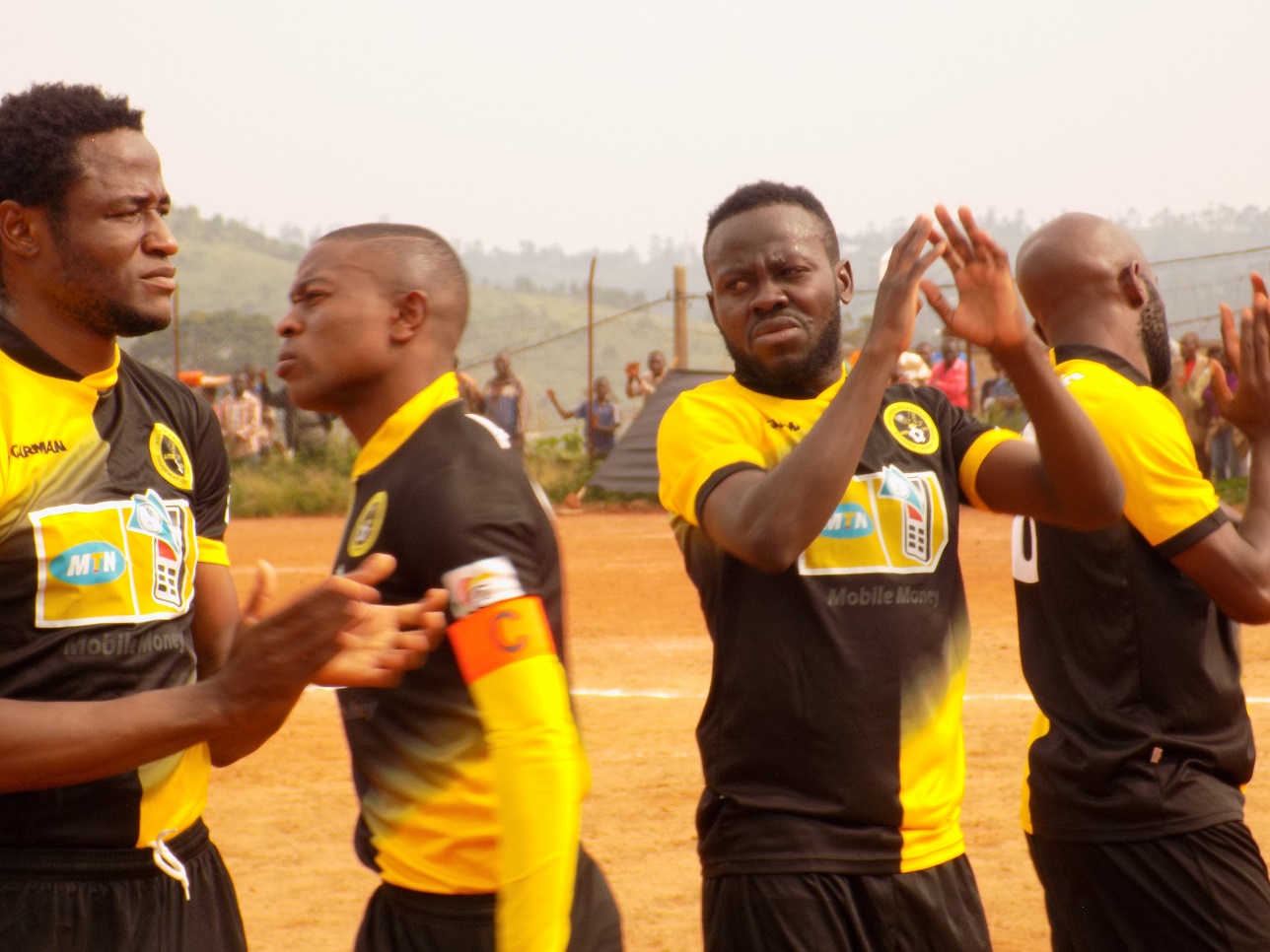 Anicet Koung : « nous avons joué contre l’aire de jeu et non contre Bamboutos »