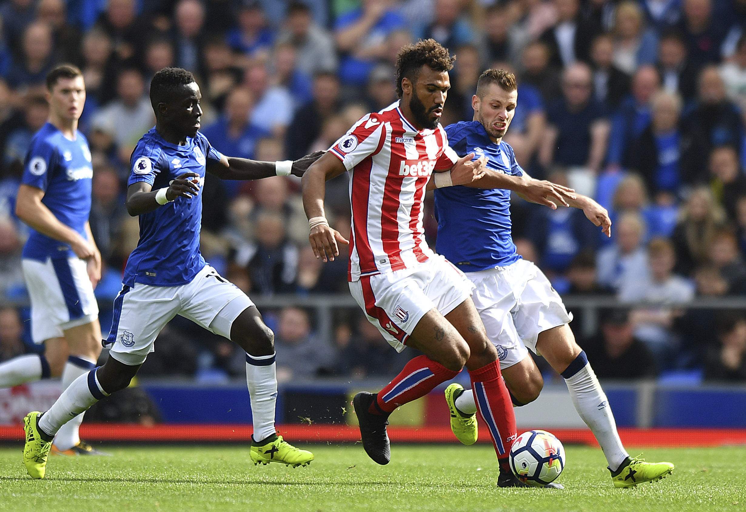 Stoke : Choupo débute sur des chapeaux de roues