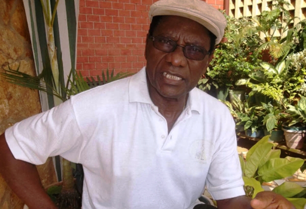 Au lendemain de son accident, Jules Nyongha se fait limoger