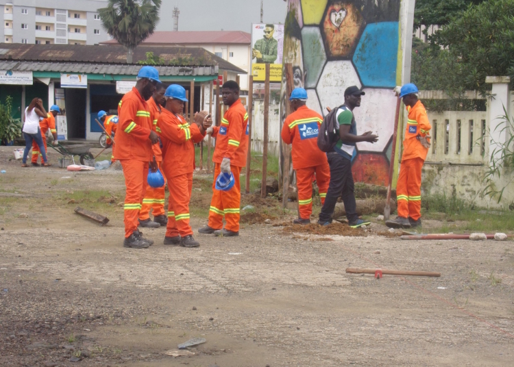 CAN2019: Les français inspectent les infrastructures de Douala