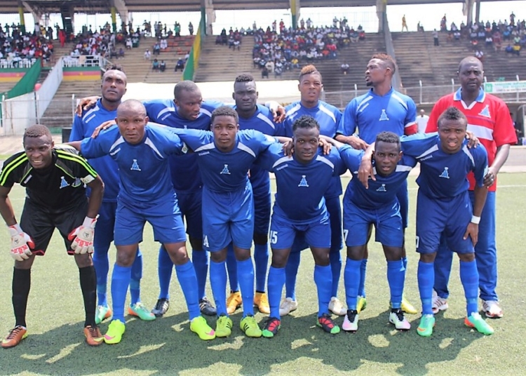 New Stars de Douala tombe à domicile face à Ums de Loum (0-2)