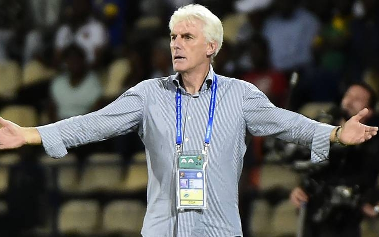 Lions Indomptables : Hugo Broos tacle Bassogog