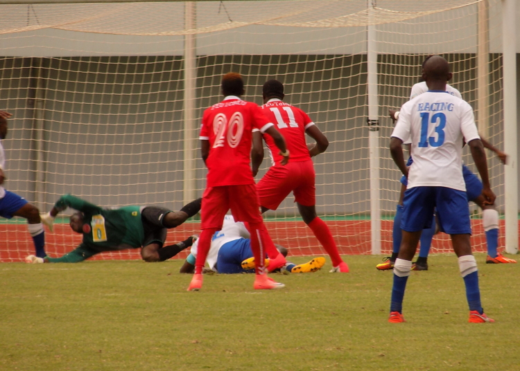 Hat-trick pour Tchebemou et Feutcheu refroidit Racing