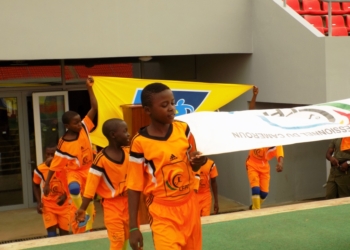 Apéjes hérite de New Stars, des chocs de l’élite, de chocs des divisionnaires