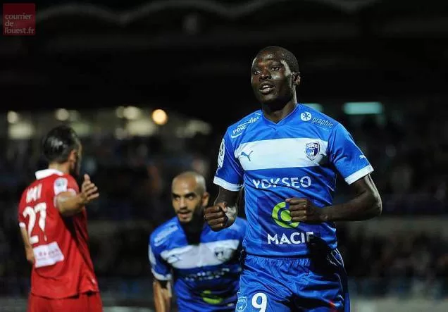 L2 : Ze et Ndoh offrent 3 points à Niort