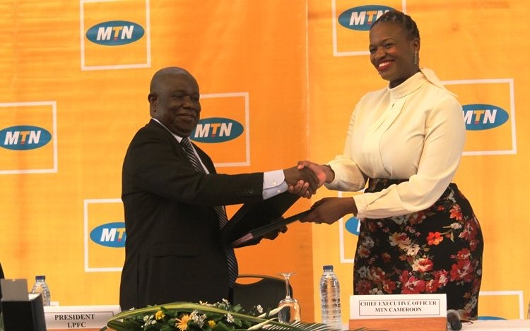 Football Professionnel: une date de lancement, sans calendrier, sans terrain, sans arbitres, sans date pour les journées suivantes