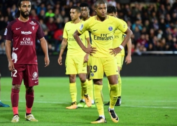 Assou-Ekotto : quand un cadet n&rsquo;écoute pas, on peut lui coller une raclée