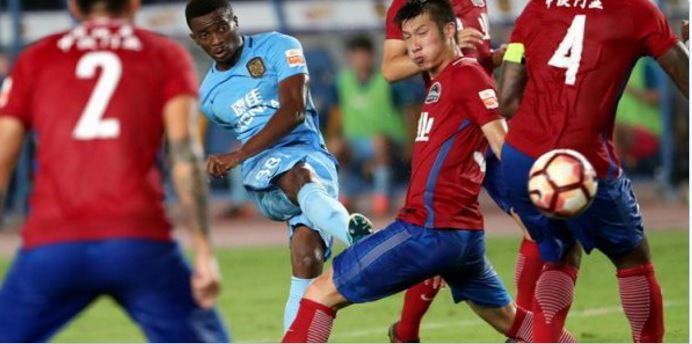 B. Moukandjo : Anguissa ? « C’est un monstre » !