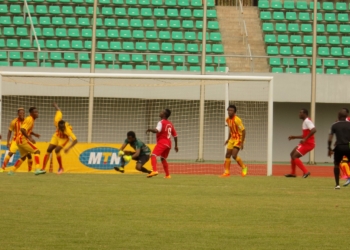 Feutcheu renversant face à Unisport