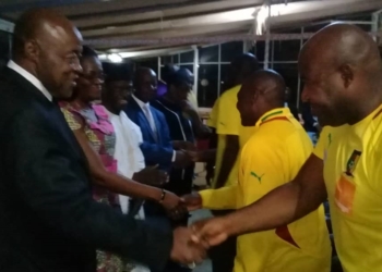 U20: Bidoung Mpkwatt est allé encourager le groupe
