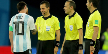 Russie 2018: Après le match contre le Nigéria, Lionel Messi remercie le trio arbitral conduit par Cuneyt Cakir