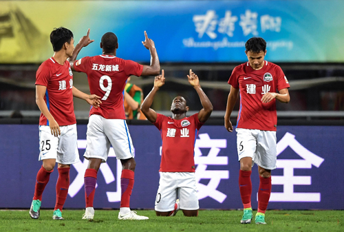 Chine : Bassogog buteur, Henan Jianye gagne son duel