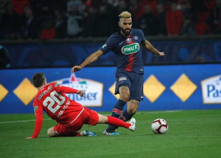 Paris Saint-Germain : les supporters chantent en l’honneur de Choupo-Moting