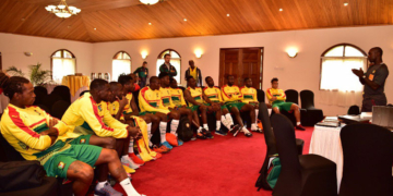 Lions Indomptables : voici pourquoi on falsifie à la Fécafoot la liste des joueurs de Clarence Seedorf