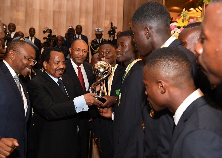 Lions U17 : Les joueurs disent n&rsquo;avoir touché aucune prime, les autorités jurent que si