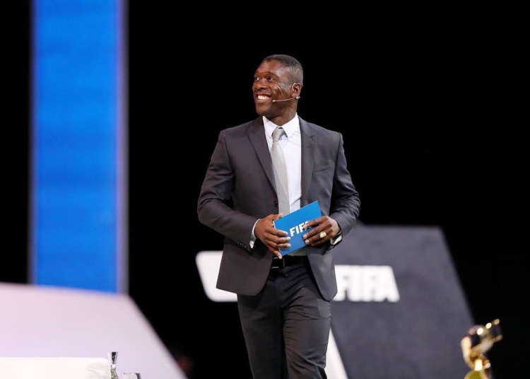 Clarence Seedorf a participé au Colloque de la FIFA sur le football féminin à Paris