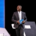 Clarence Seedorf a participé au Colloque de la FIFA sur le football féminin à Paris