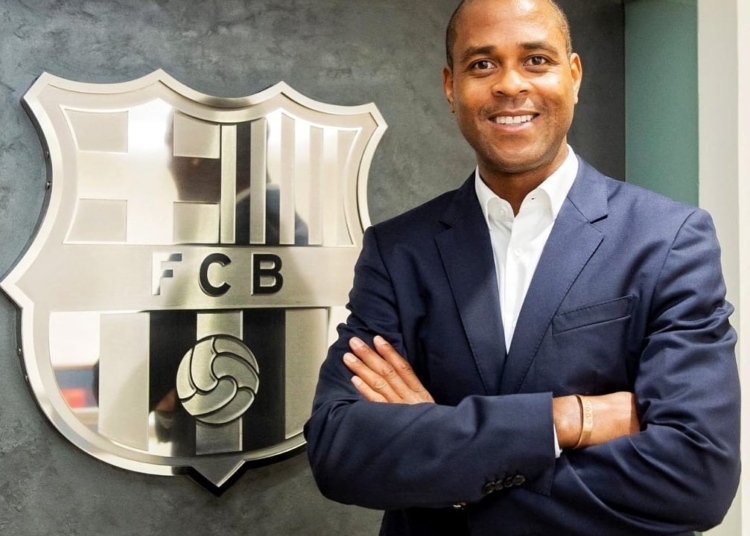 Patrick Kluivert, nouveau directeur de la formation de la Masia