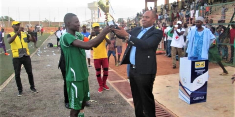 Amical : Coton Sport et Étoile Filante se sont affrontés