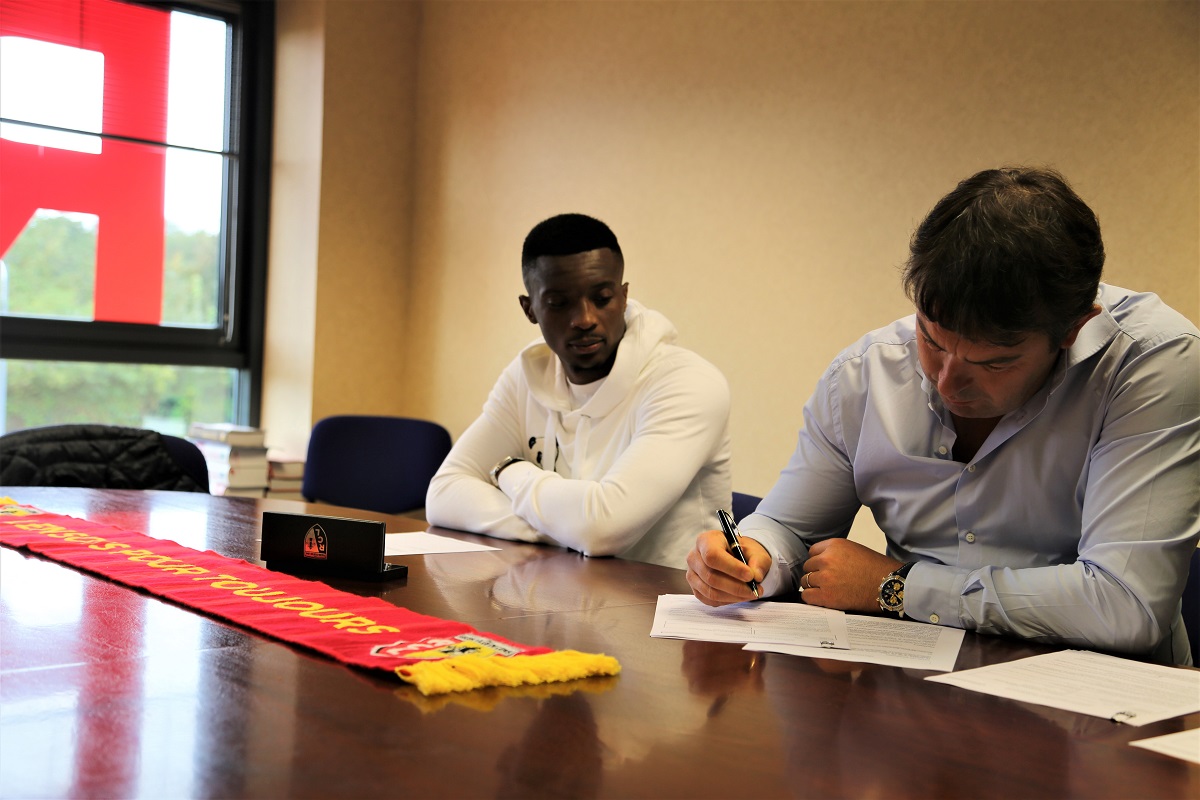 Benjamin Moukandjo : « c’est un club qui mérite d’être là-haut, qui mérite de retrouver l’élite. C’est ce challenge qui m’excite… »