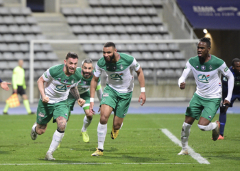 Coupe de France: Saint-Etienne renverse le Paris FC dans la douleur