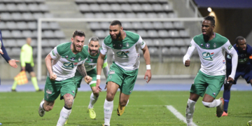 Coupe de France: Saint-Etienne renverse le Paris FC dans la douleur