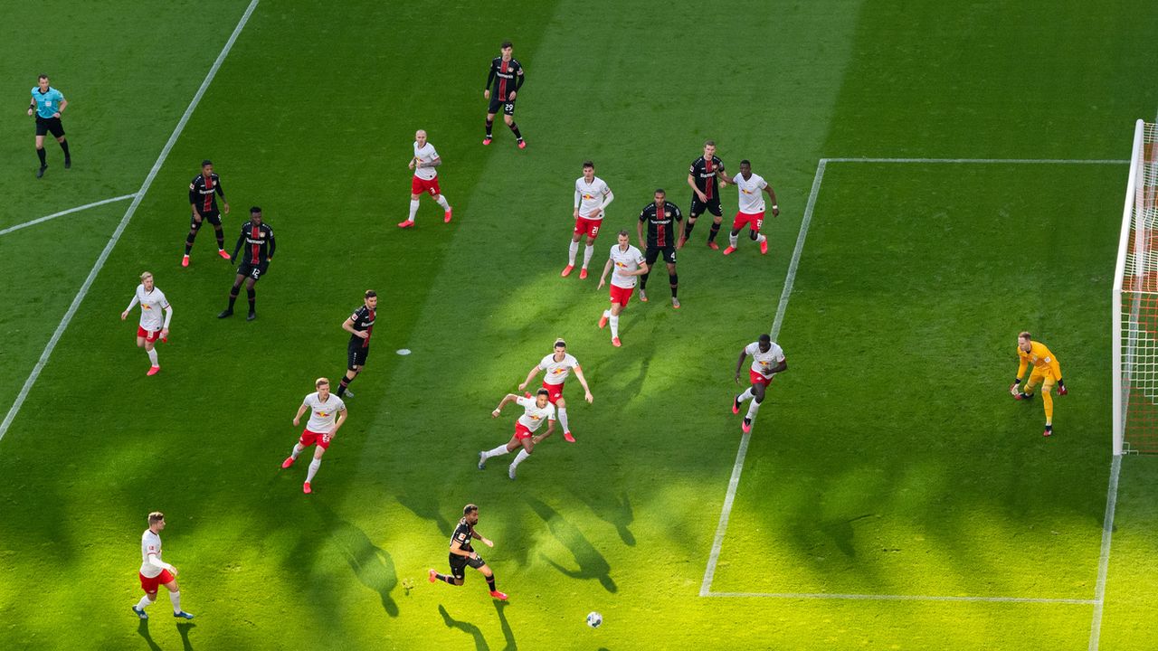 FIFA: cinq remplacements par match autorisés provisoirement