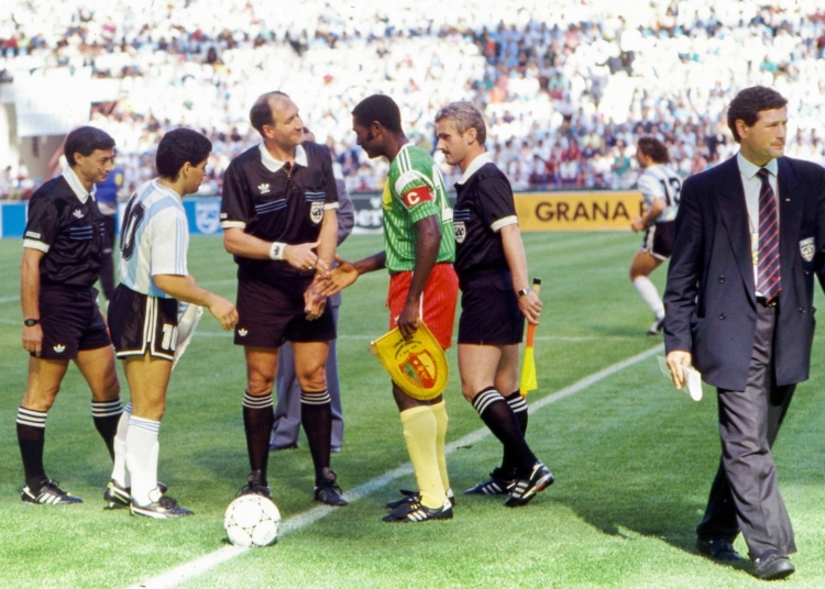 Joseph Antoine-Bell, Seidou Mbombo Njoya, Rigobert Song rendent hommage à Stephen Tataw