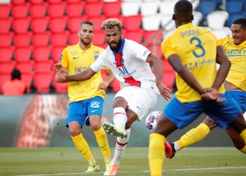 Choupo-Moting tranche le débat lors du match entre PSG et Sochaux