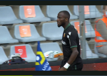 France : Ganago marque encore, mais se blesse