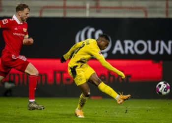 Youssoufa Moukoko réécrit l&rsquo;histoire en devenant le plus jeune buteur de la BundesLiga