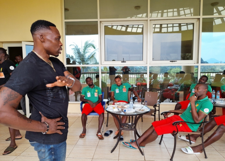 Idriss Carlos Kameni rend visite aux Lions A&rsquo;