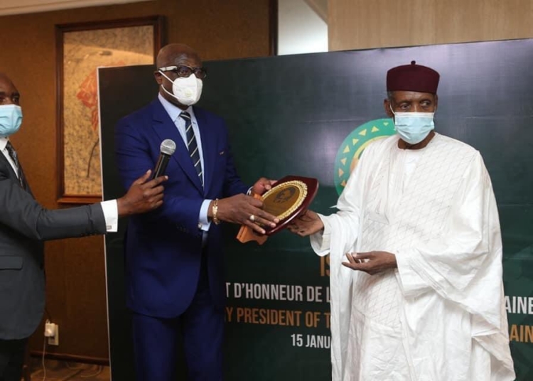 CAF : Issa Hayatou, président d’honneur de la CAF
