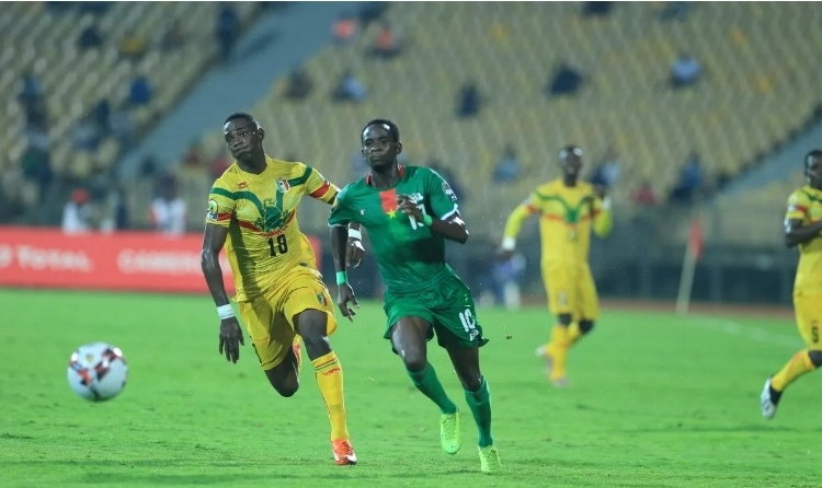 CHAN 2021 : le Mali rejoint le Cameroun en tête du groupe A