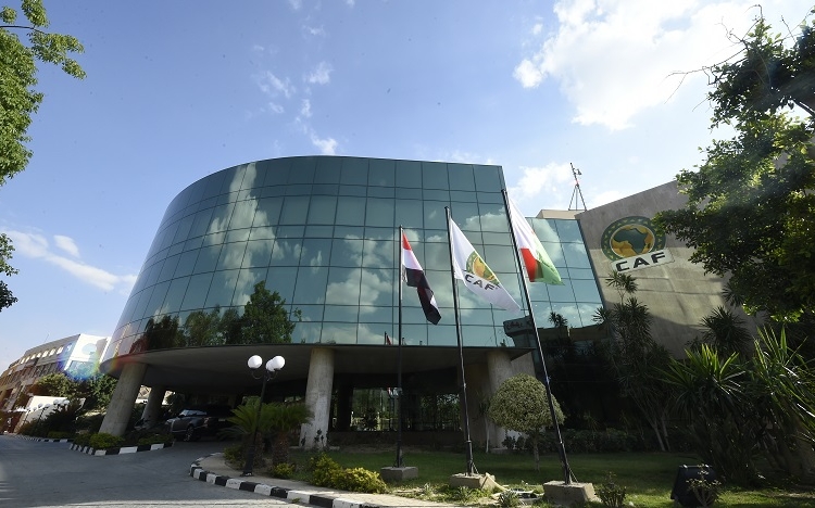 Élections CAF : la Fifa valide les candidatures de Yahya et Motsepe à la présidence