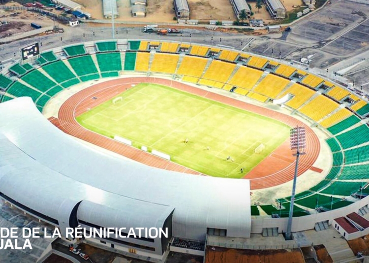 Transformation : Le Stade de la Réunification de Douala avant 2018 et en 2021